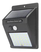 Luminária Solar com Sensor de Presença Automático 30 LED Luminária Solar com Sensor de Presença Automático 30 LED
