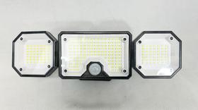 Luminária Solar com Sensor e Controle Remoto 380 Lumens 3 cabeças placa com fio Luminária Solar com Sensor e Controle Remoto 380 Lumens 3 cabeças placa com fio
