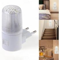 Luminária tomada Mini Luz Abajur De Tomada P/interiores Lâmpada Escritório Noturna Led Bivolt Branco