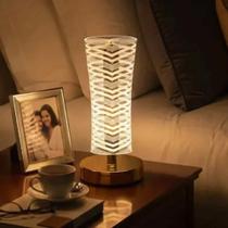 Luminaria Touch Led Recarregavel 3 Temperaturas Luz Dourado Marrom-claro 3w