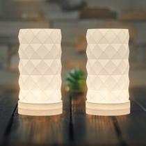 Luminária Trivium Decorativa de Mesa Design Moderno Geométrico Minimalista Presente Sofisticado