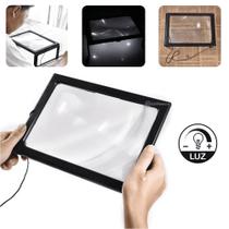 Lupa de Leitura Suporte Para Mesa Ideal Para Livros Amplia Até 2.5x Iluminada Em Acrilico - TH275205C - Jiaxi Lupa de Leitura Suporte Para Mesa Ideal Para Livros Amplia Até 2.5x Iluminada Em Acrilico - TH275205C - Jiaxi