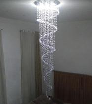 Lustre De Cristal Espiral Para Vão De Escada Com 3,10 Metros De Altura,Base De Inox Com 40Cm De Diâm