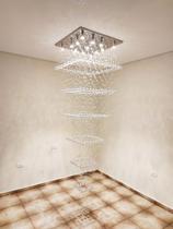 Lustre Luxuoso De Teto Cristal k9 Vão de Escada Base Inox