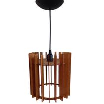 Lustre pendente em MDF 22X22