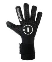 LUVA DE GOLEIRO PROFISSIONAL N1 Scorpius Black + Chaveiro + Meia