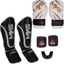 Luva Muay Thai Champion Branca/Dourada + Caneleira Muay Thai Prospect Preta + Bandagem + Bucal - Mks Luva Muay Thai Champion Branca/Dourada + Caneleira Muay Thai Prospect Preta + Bandagem + Bucal - Mks