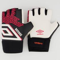 Luva Umbro Goleiro Defense Futsal Preta