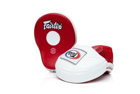 Luvas Focus Fairtex FMV9 contornadas para boxe e muay thai vermelhas