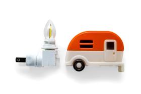 Luz Noturna Plug-in para Trailer Camco 120V LED Brilho Quente Luz Noturna Plug-in para Trailer Camco 120V LED Brilho Quente