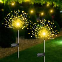 Luzes solares de jardim Slyuexu 120 LED impermeáveis, pacote com 2