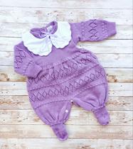 Macacão Bebê Em Trico Bordado Com Pé Luxo Menino e Menina Macacão Bebê Em Trico Bordado Com Pé Luxo Menino e Menina