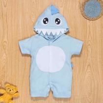Macacão curto de bebê capuz bichinhos tubarão azul claro