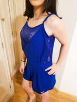 Macacao Curto Feminino Confortável Rendado Crepe Azul