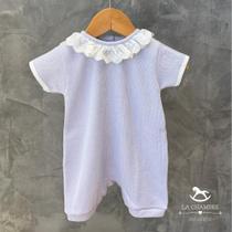 Macacão Curto Malha Tricotada - Lilás c/ Gola em Renda Macacão Curto Malha Tricotada - Lilás c/ Gola em Renda