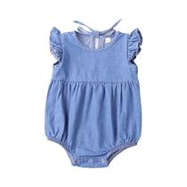 Macacão de Algodão Denim para Bebê Menina - Sem Mangas, com Babado - Verão Macacão de Algodão Denim para Bebê Menina - Sem Mangas, com Babado - Verão