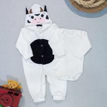Macacão de Bebê com Bordadinho de Vaquinha em Plush - 2 Pçs Macacão de Bebê com Bordadinho de Vaquinha em Plush - 2 Pçs