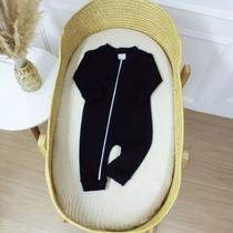 Macacão de bebê com zíper básico para o dia a dia preto de algodão