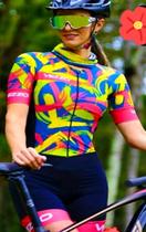 Macacão de Ciclismo Feminino Proteção UV50+ e antibacteriana para uso em qualquer época do ano.