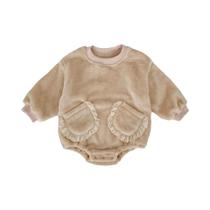 Macacão De Pelúcia Para Bebê Com Mangas Longas 0-3 Anos Outono Inverno Design Triangular Fofo Macacão De Pelúcia Para Bebê Com Mangas Longas 0-3 Anos Outono Inverno Design Triangular Fofo