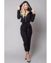 Macacão feminino com capuz. Tecido viscolycra. Serve do 38 ao 42. P e M. Macacão longo.