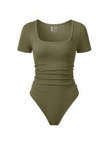 Macacão feminino OQQ, franzido, manga curta, gola quadrada, elástico