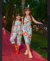 Macacão infantil estampado feminino pantacourt