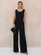 Macacão Longo Feminino com Design Amplo e Bolsos Elegantes