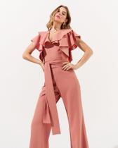 Macacão na cor telha de crepe alfaiataria com babados Le Dress Luiza Macacão na cor telha de crepe alfaiataria com babados Le Dress Luiza