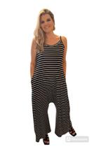 Macacao pantalona com bolso