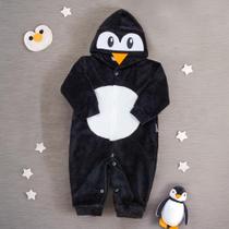 Macacão para Bebê Em Plush Com Capuz Bordado Pinguim Preto