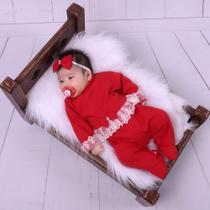 Macacao para bebe menina com laçinho de cabelo e detalhes em renda - Varias cores