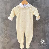 Macacão Tricot Amarelo c/ Bolinhas e Body Gola Abelhinha