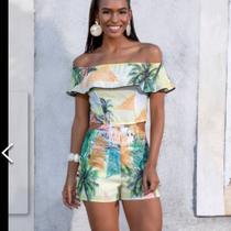 Macaco ombro a ombro vazado na cintura Macaco ombro a ombro vazado na cintura