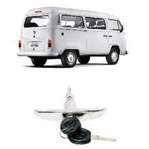 Macaneta Externa Porta Mala Kombi 1500 1957 Ate 2013 cromado com chave 211829231A Macaneta Externa Porta Mala Kombi 1500 1957 Ate 2013 cromado com chave 211829231A