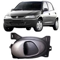 MAÇANETA INTERNA GRAFITE LE CELTA 2000 Até 2006 SERVE DIANTEIRA E TRASEIRA