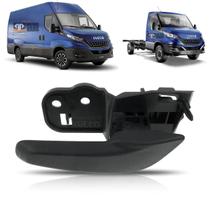 Maçaneta interna iveco daily 2020 a 2023 porta dianteira lado direito original Maçaneta interna iveco daily 2020 a 2023 porta dianteira lado direito original