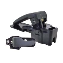 Maçaneta Porta Interna Mercedes-Benz Atron - Esquerdo