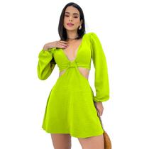 Macaquinho Feminino Curto Viscose Manga Longa Bufante Decotado Soltinho