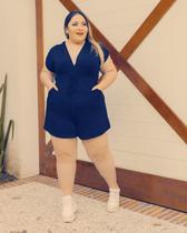 Macaquinho Plus Size Decote em V com Bolso