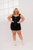 Macaquinho ziper plus size preto jeans laycra