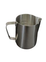 Macchiato Pitcher Rattleware em aço inoxidável 950mL Macchiato Pitcher Rattleware em aço inoxidável 950mL