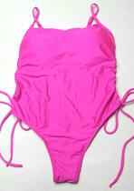 Maiô body com bojo ajuste franzido lateral alças ajustáveis Maiô body com bojo ajuste franzido lateral alças ajustáveis