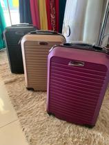 Mala de viagem Redtec com sistema de segurança TAM M