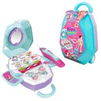 Maleta Biju Collection 2 Em 1 Kit Para Fazer Miçanga e Bijus - DM Toys Maleta Biju Collection 2 Em 1 Kit Para Fazer Miçanga e Bijus - DM Toys