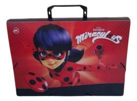 Maleta Ofício Com Alça Modelos Variados 36x26cm Miraculous Maleta Ofício Com Alça Modelos Variados 36x26cm Miraculous