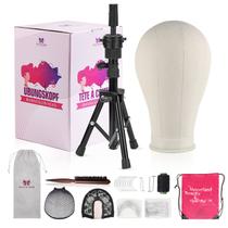 Manequim de cabeça de peruca Neverland Beauty de 23 polegadas com suporte e acessórios. Manequim de cabeça de peruca Neverland Beauty de 23 polegadas com suporte e acessórios.
