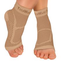 Manga de compressão TechWare Pro Ankle Brace alivia a tendinite de Aquiles e dores nas articulações. A meia para pés de fascite plantar com suporte de arco reduz o inchaço e a dor no calcanhar. (Bege, S/M) Manga de compressão TechWare Pro Ankle Brace alivia a tendinite de Aquiles e dores nas articulações. A meia para pés de fascite plantar com suporte de arco reduz o inchaço e a dor no calcanhar. (Bege, S/M)