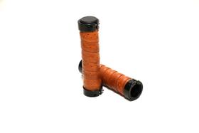 Manopla SRD em couro com trava 130 mm caramelo Manopla SRD em couro com trava 130 mm caramelo