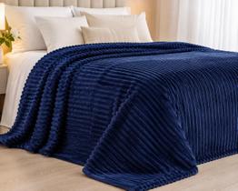 Manta Casal Soft Canelada 1,80m x 2,00m Microfibra Toque Aveludado Quentinha Macia para Cama e Sofá